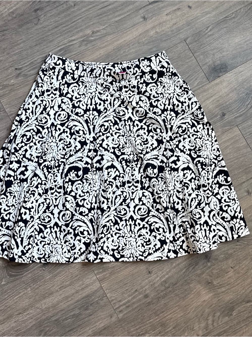 Adrienne Vittadini Women’s Large Black White Damask A-Line Skirt Stretch Pockets